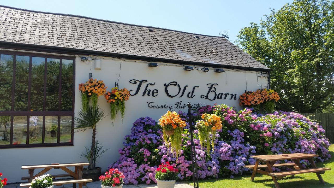 The Old Barn Inn Ньюпорт Экстерьер фото